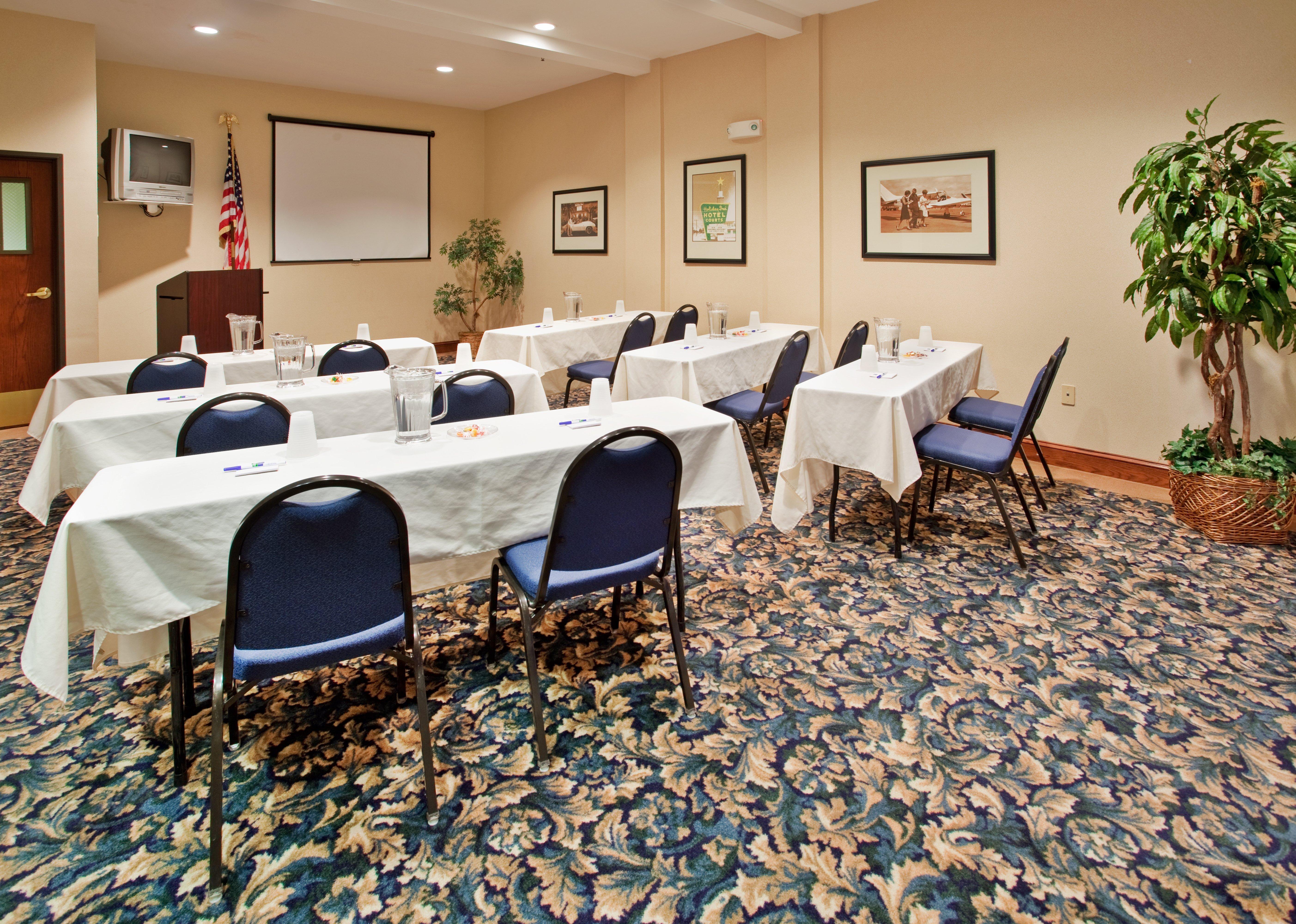 Holiday Inn Express Hotel & Suites Farmington, An Ihg Hotel Ngoại thất bức ảnh