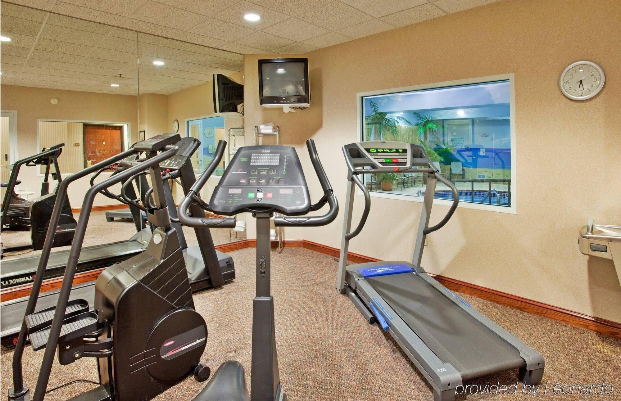 Holiday Inn Express Hotel & Suites Farmington, An Ihg Hotel Ngoại thất bức ảnh